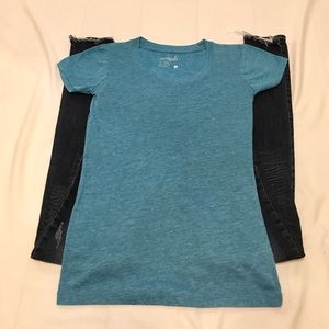 🌺 2 For $9.00 With a 🌺 Essentials Tee Scoop Neck